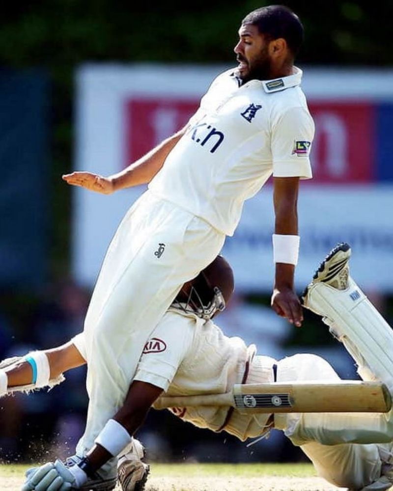 These two missed the memo that cricket isn&rsquo;t supposed to be a contact sport